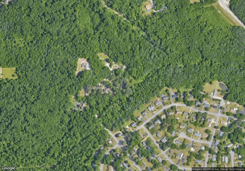 7821 Upton Rd, North Chesterfield, VA 23237 - photo 1