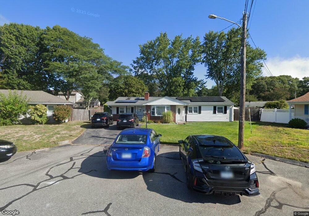 96 Duncan Cir, Warwick, RI 02886 - photo 1