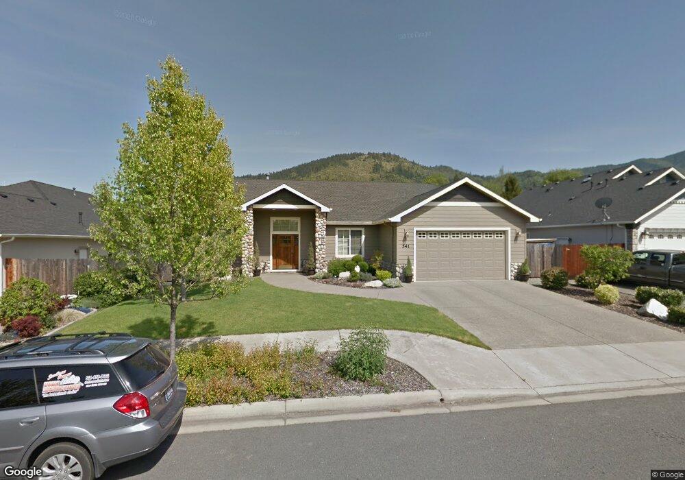 541 SE Jaylen Dr, Grants Pass, OR 97527 - photo 1