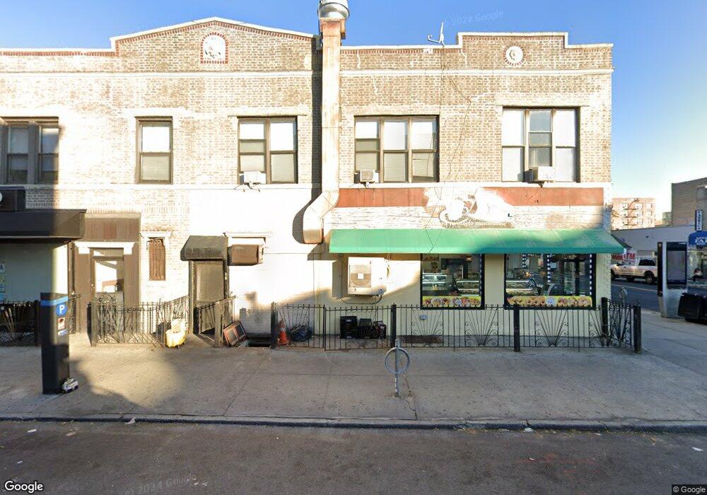 3320 30th Ave, Long Island City, NY 11103 - photo 1