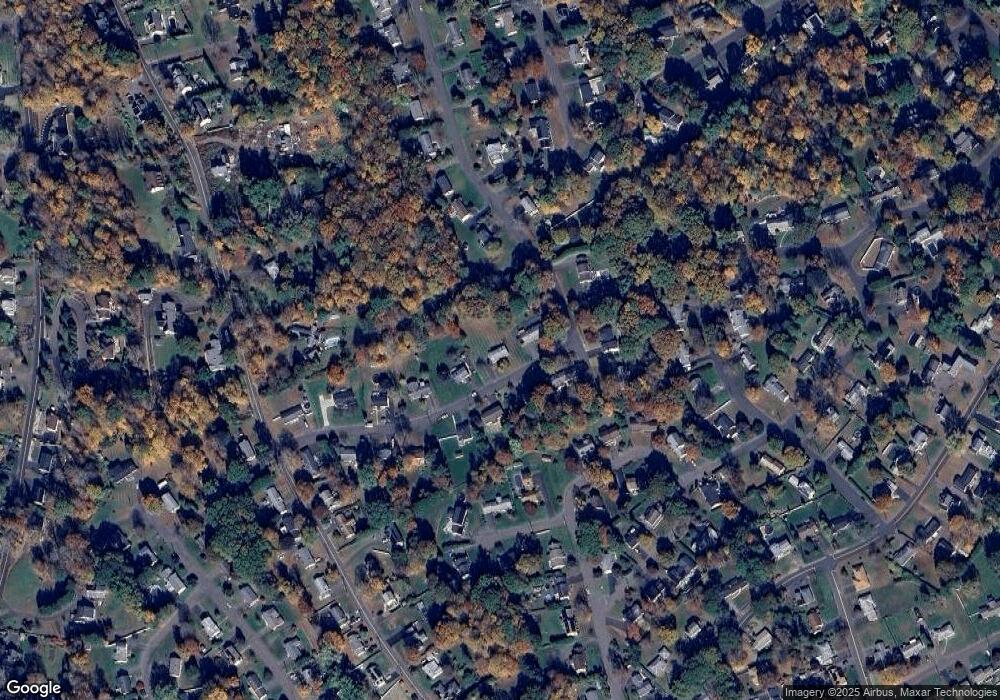 72 Ash Rd, Naugatuck, CT 06770 - photo 1