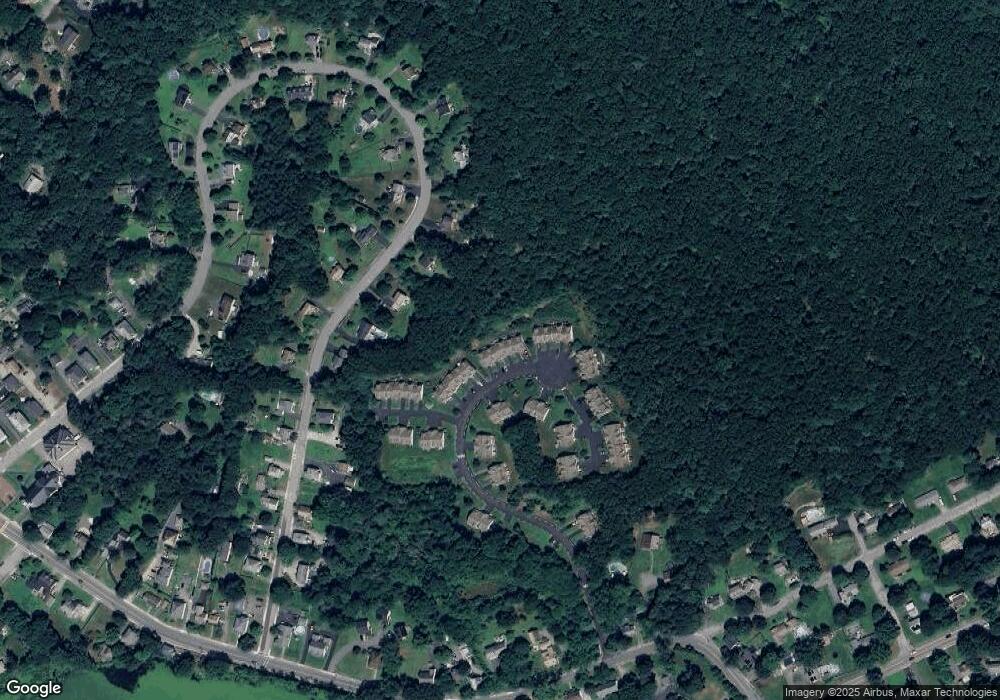 90 Carrington Ln, Uxbridge, MA 01569 - photo 1