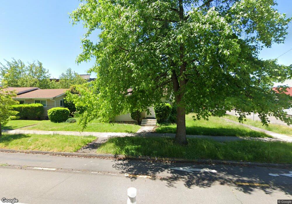 284 E 16th 1610 High St, Eugene, OR 97401 - photo 1