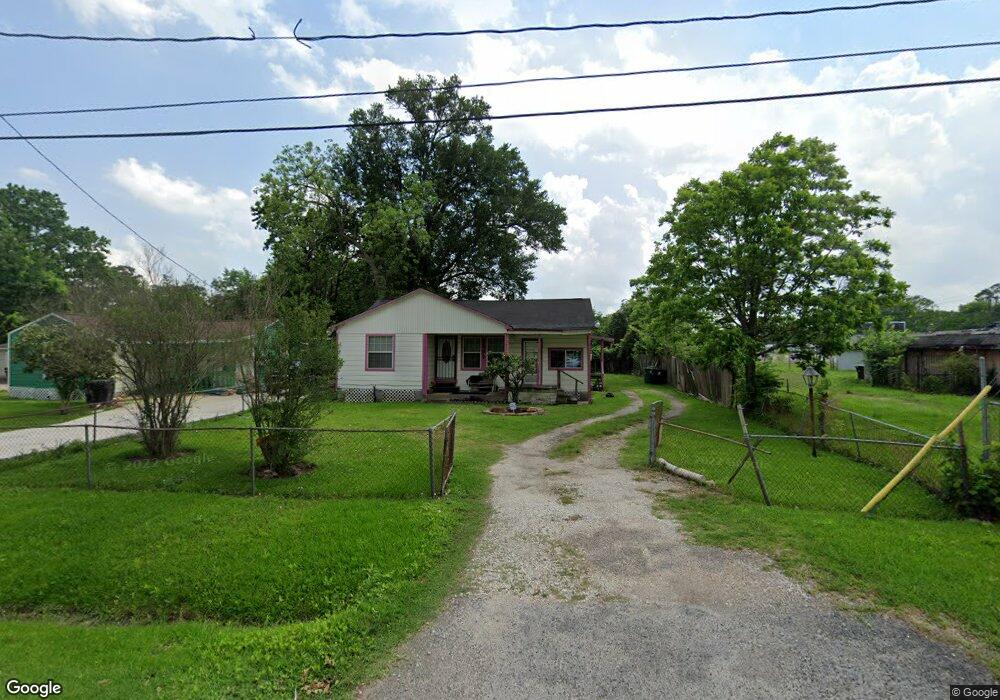 7102 Weyburn St, Houston, TX 77028 - photo 1