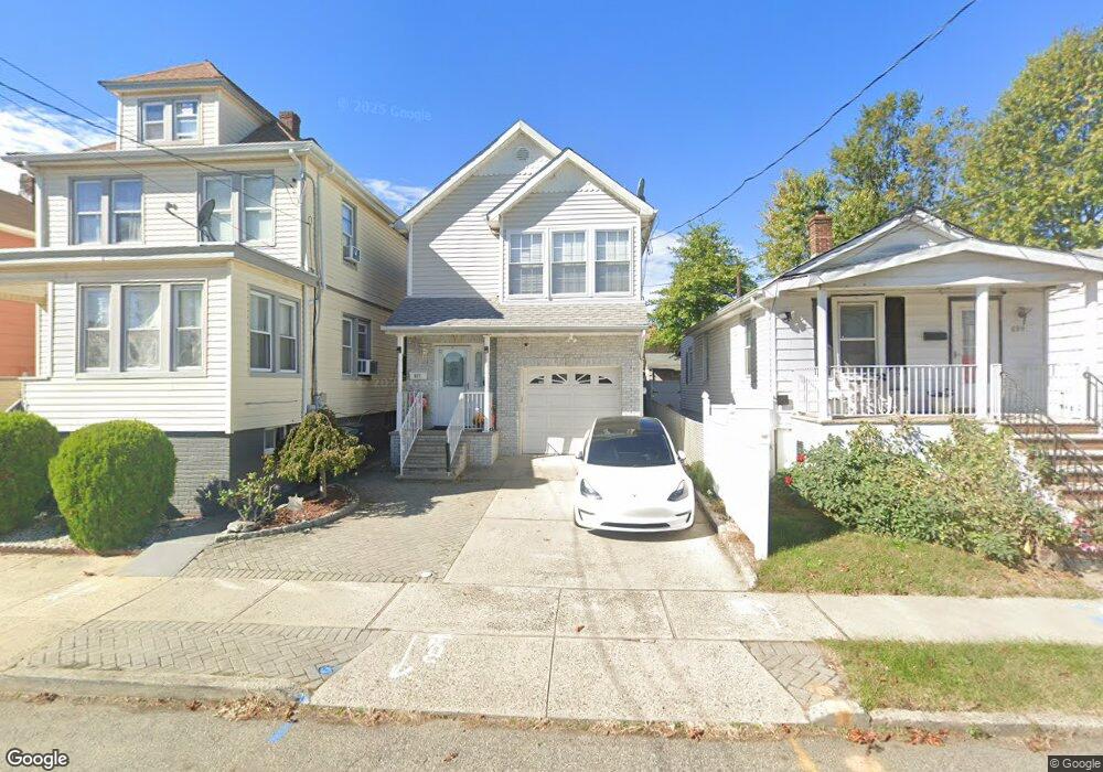 697 Raritan Ave, Perth Amboy, NJ 08861 - photo 1