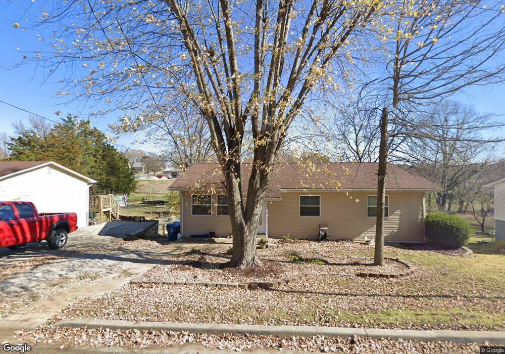 219 Madison Ave, Glen Carbon, IL 62034 - photo 1