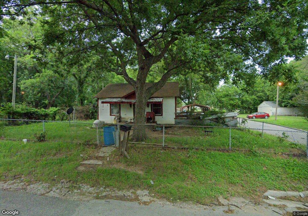 1121 B St NE, Ardmore, OK 73401 - photo 1