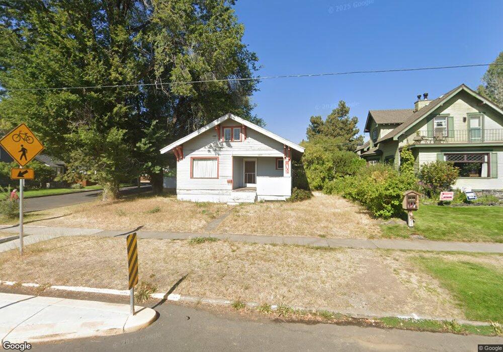 1305 NW Harmon Blvd, Bend, OR 97701 - photo 1