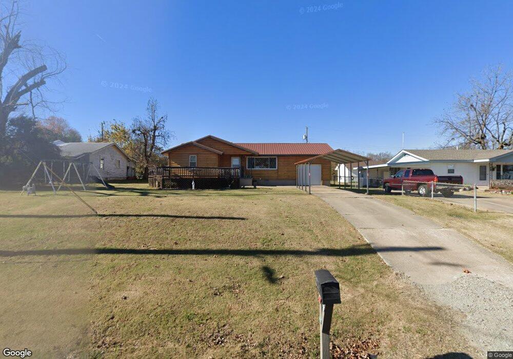 823 N Simpson St, Eufaula, OK 74432 - photo 1