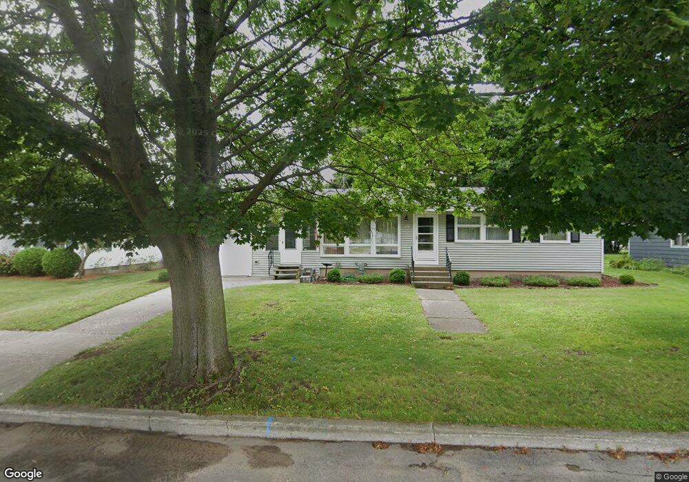 2021 14th St, Menominee, MI 49858 - photo 1