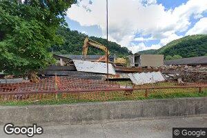 514 5th Ave, Montgomery, WV 25136