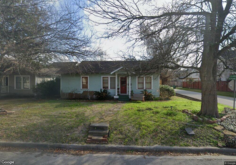 500 Aurora St, Houston, TX 77008 - photo 1