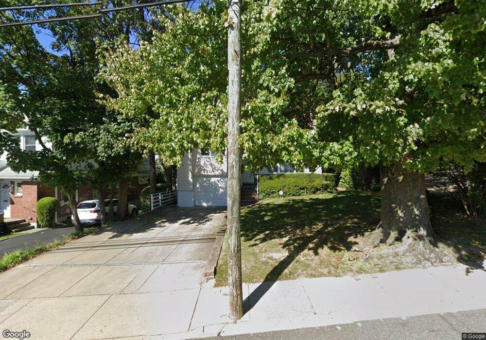 53 Fairview Ave, Great Neck, NY 11023 - photo 1