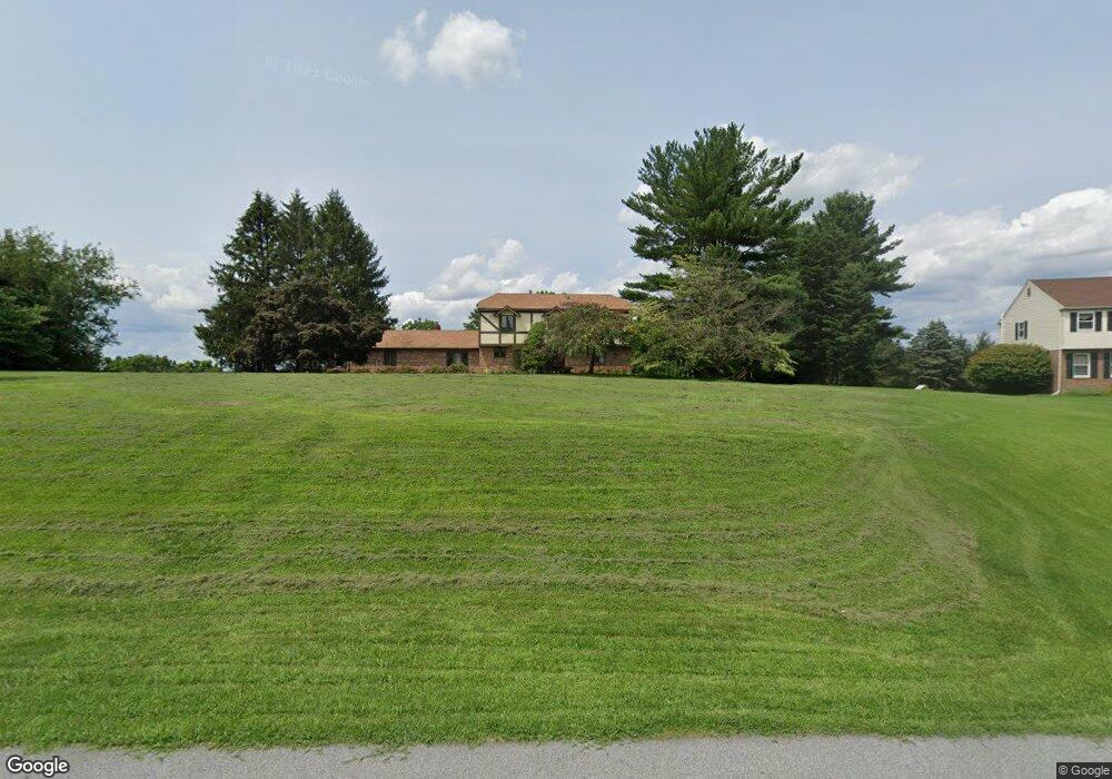 425 Merrick Ln, Kennett Square, PA 19348 - photo 1