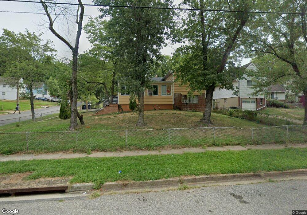 5922 Greenvale Pkwy, Riverdale, MD 20737 - photo 1