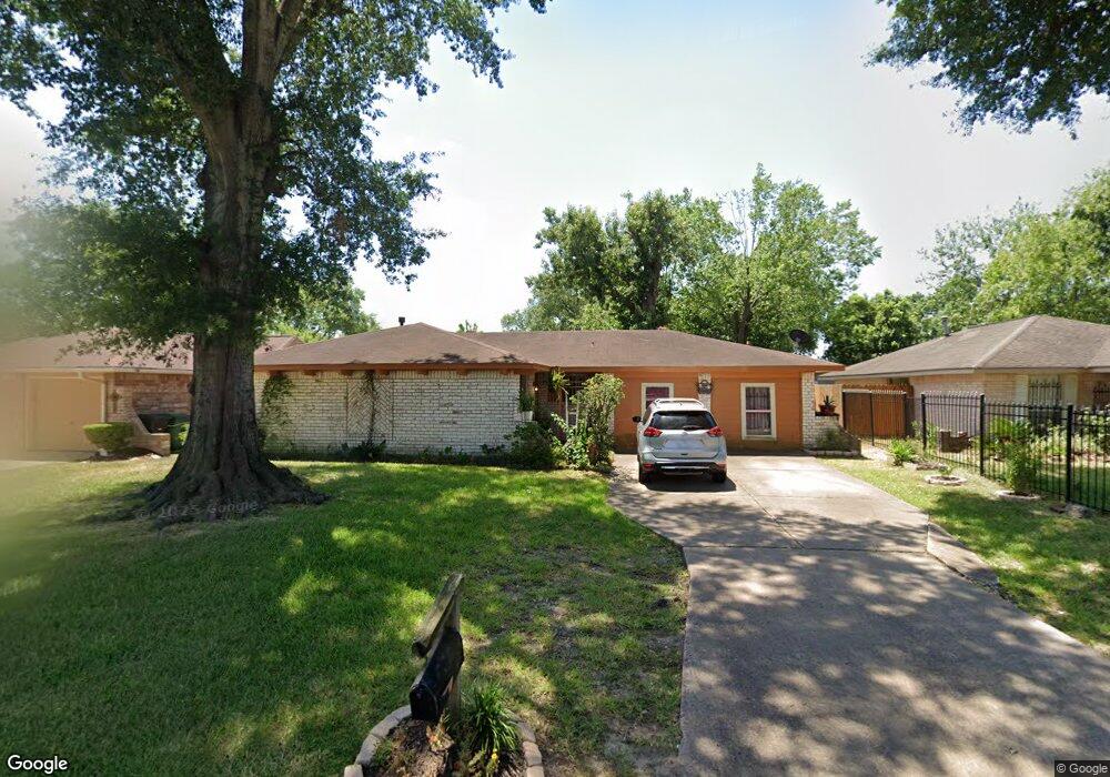 1719 Twinbrooke Dr, Houston, TX 77088 - photo 1