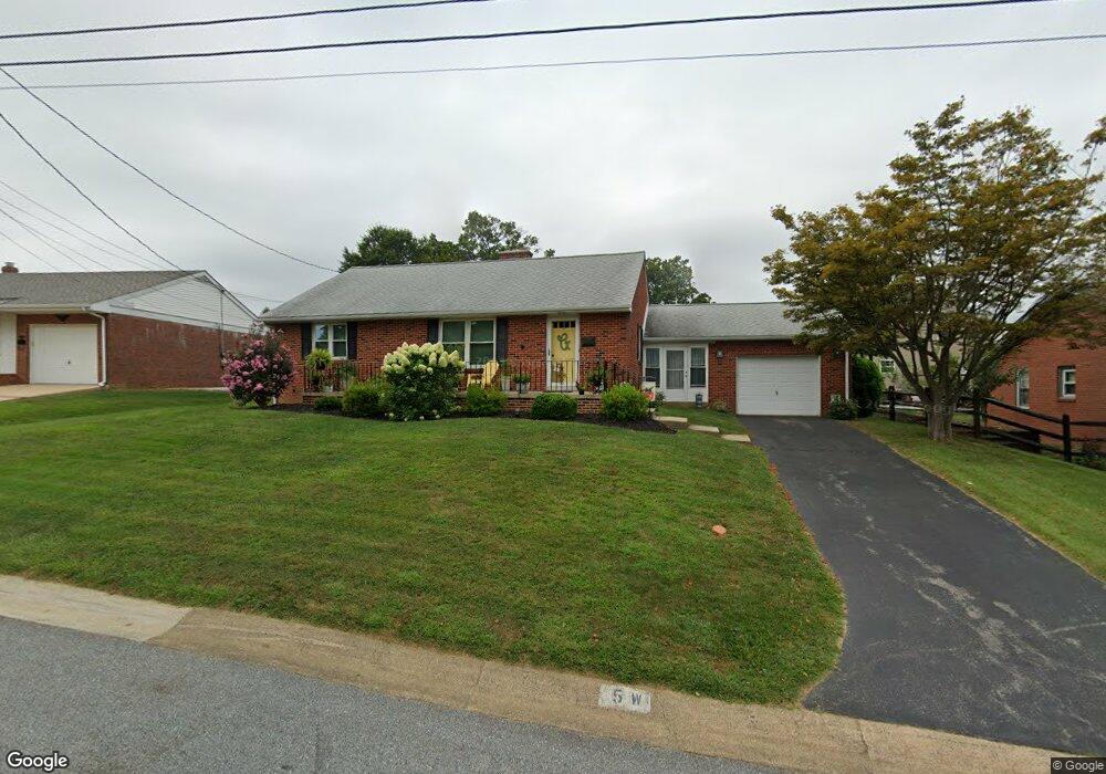 5 W Conrad Dr, Wilmington, DE 19804 - photo 1