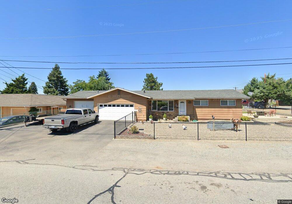 205 2nd St SE, East Wenatchee, WA 98802 - photo 1