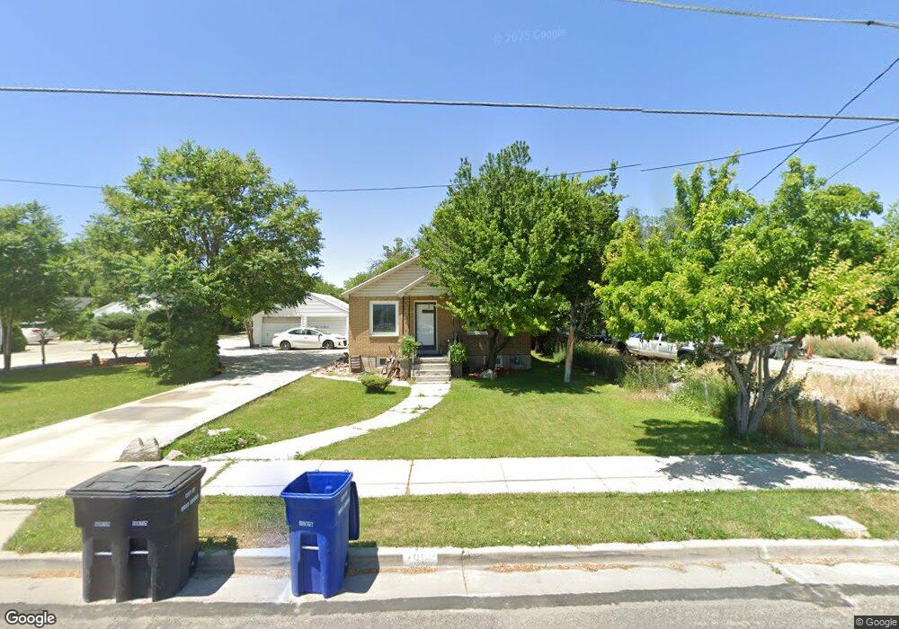 7862 S 2200 W, West Jordan, UT 84088 - photo 1