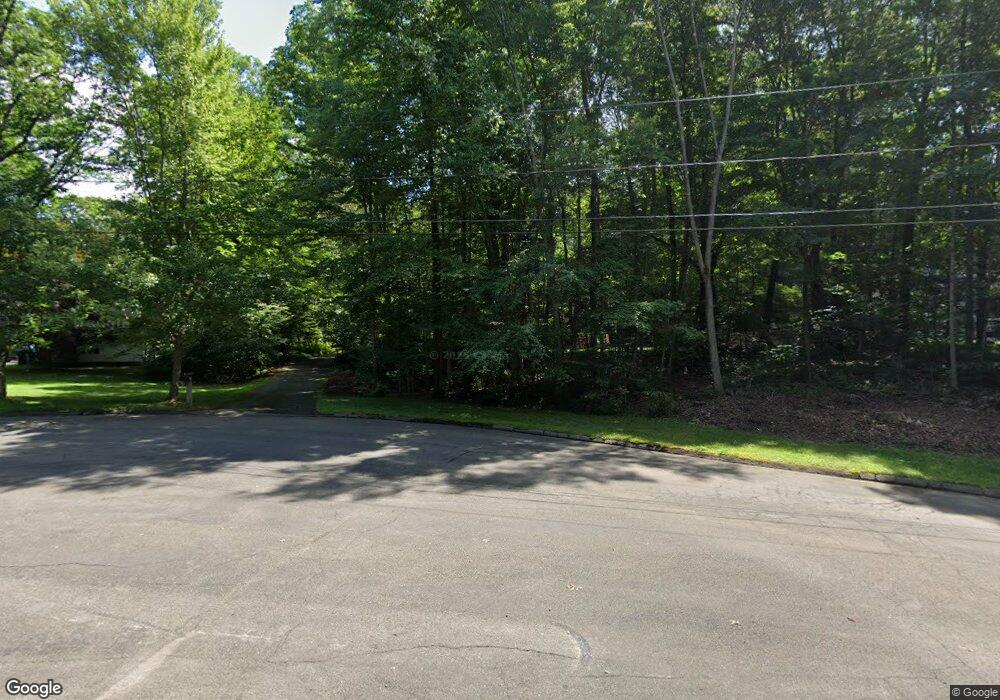 577 Northwood Dr, Guilford, CT 06437 - photo 1