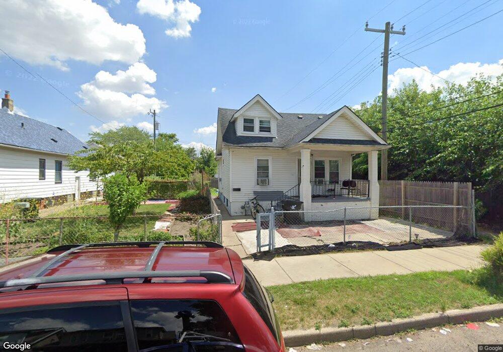 2926 Burnside St, HamtraMcK, MI 48212 - photo 1