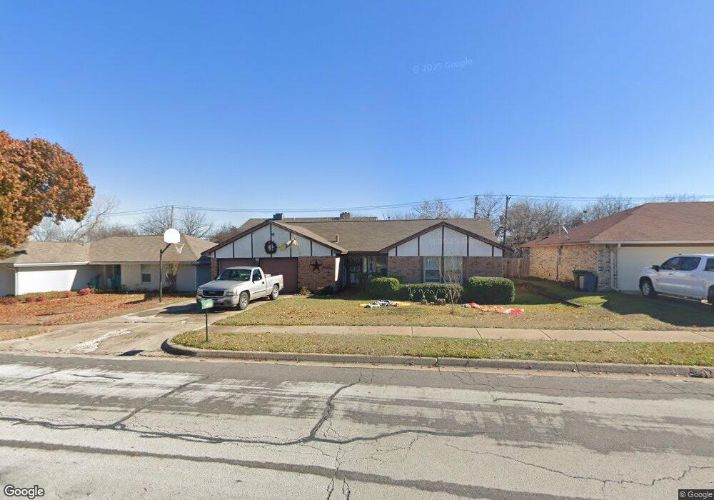 5628 Newman Dr, North Richland Hills, TX 76180 - photo 1