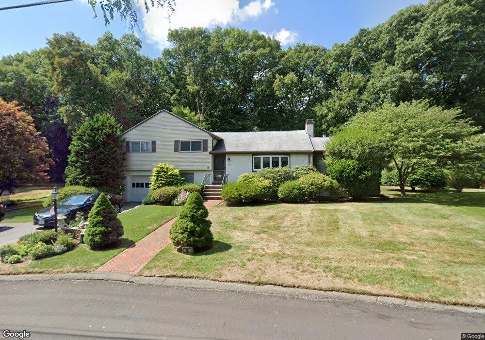 19 Bobolink Rd, Wellesley Hills, MA 02481 - photo 1