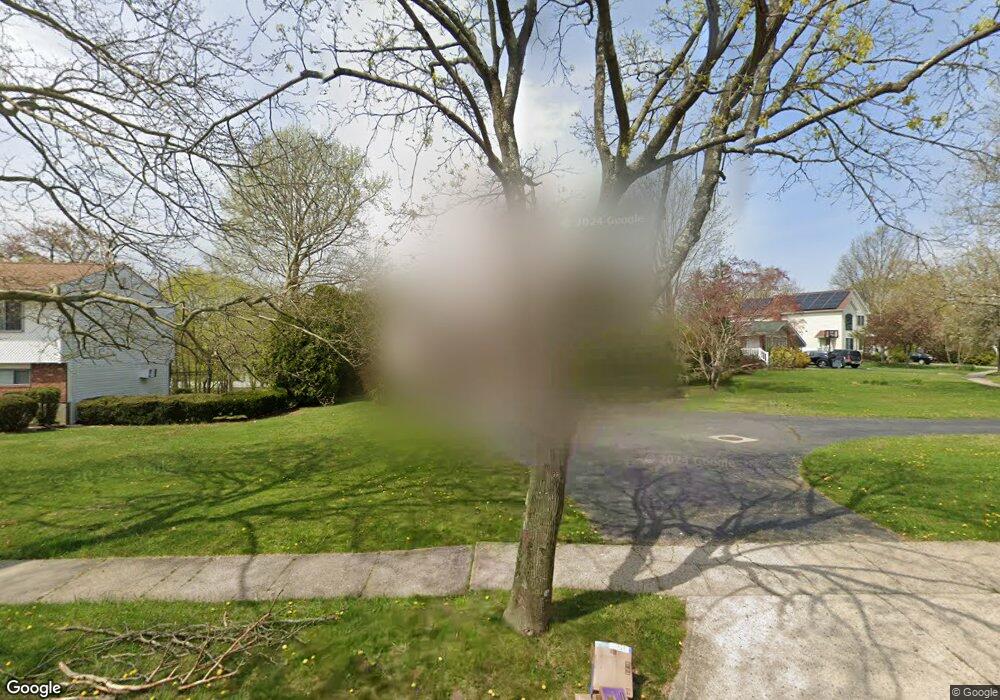 1 Oatley Place, ComMacK, NY 11725 - photo 1