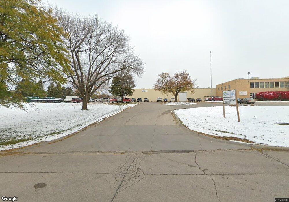 930 27th Ave SW, Cedar Rapids, IA 52404 - photo 1