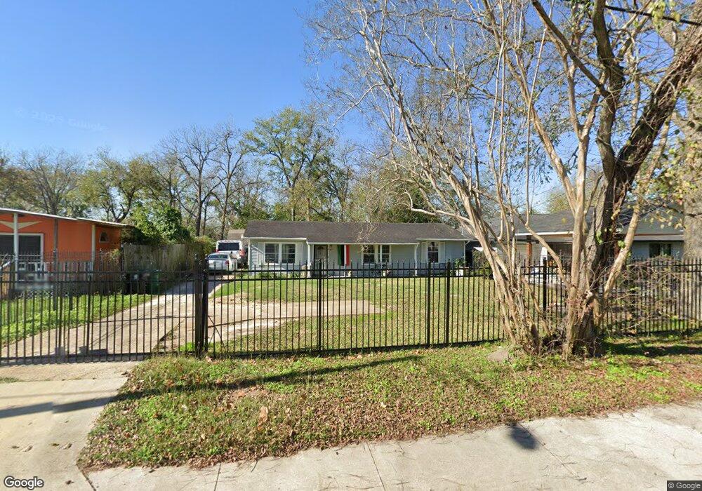 4901 Hirsch Rd, Houston, TX 77026 - photo 1