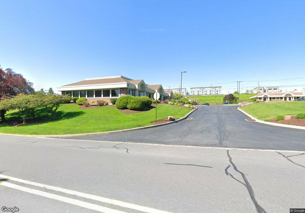 1150 Glenlivet Dr unit 33, Allentown, PA 18106 - photo 1