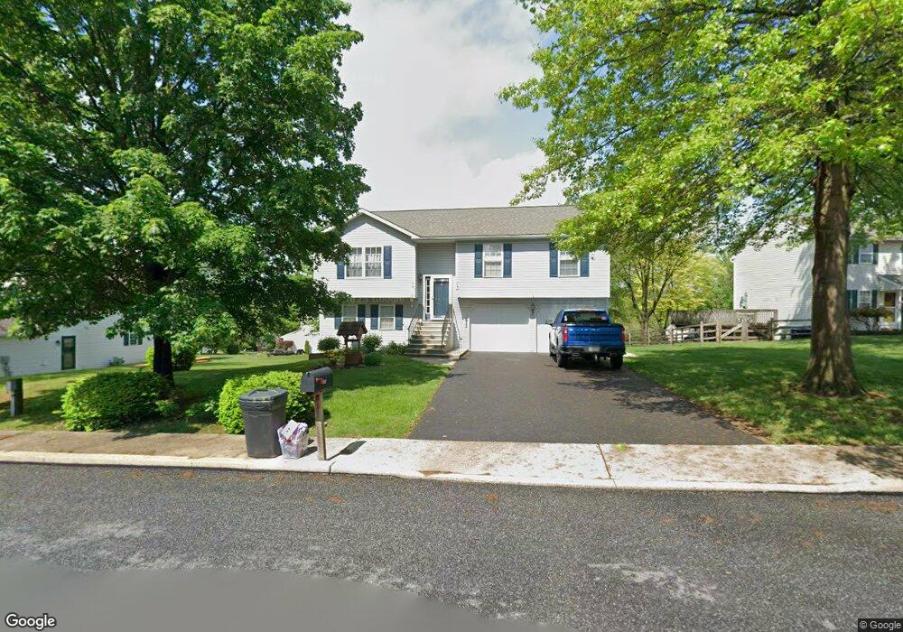 726 Washington St, Shoemakersville, PA 19555 - photo 1