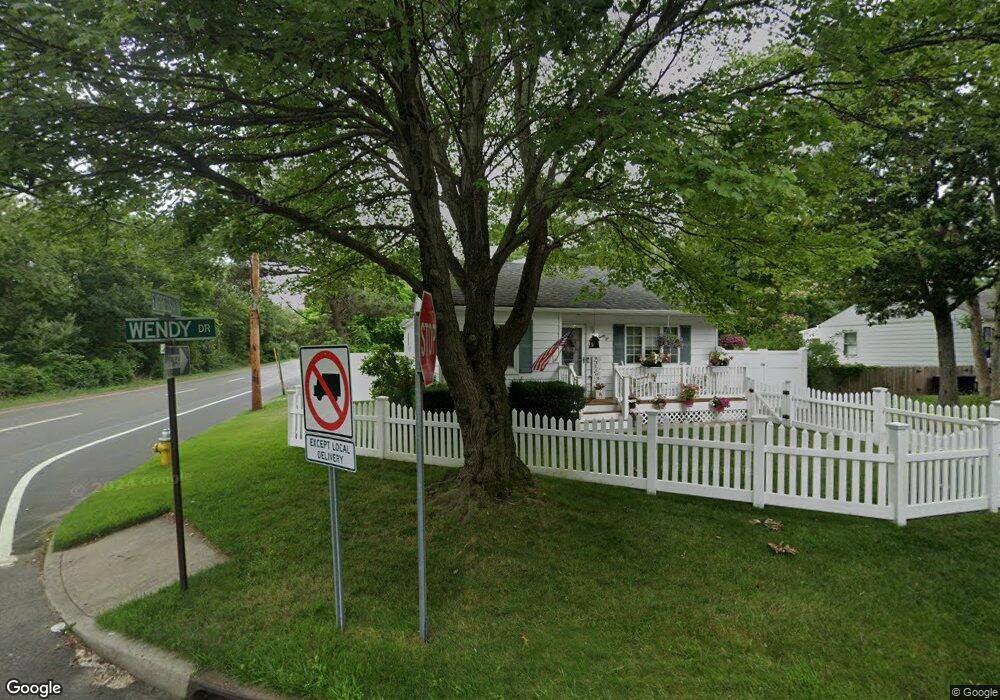 92 Wendy Dr, Holtsville, NY 11742 - photo 1