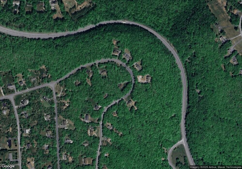 154 Russell Ct, Effort, PA 18330 - photo 1