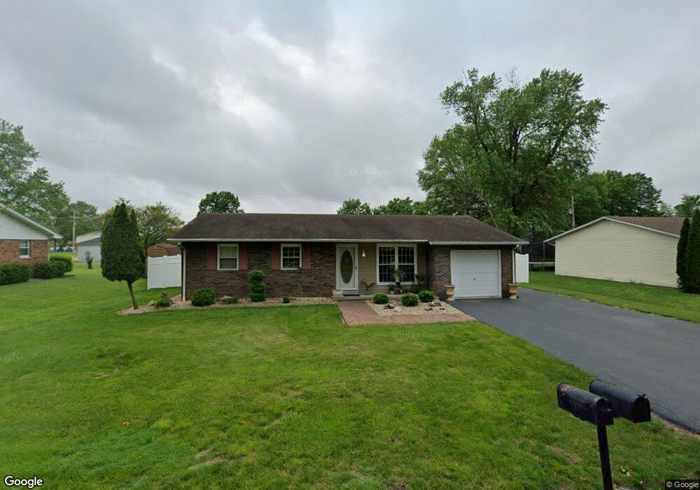 304 Elizabeth Dr, Freeburg, IL 62243 - photo 1