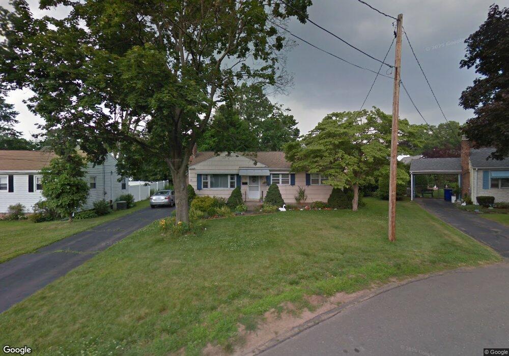 61 Marmor Ct, Wethersfield, CT 06109 - photo 1