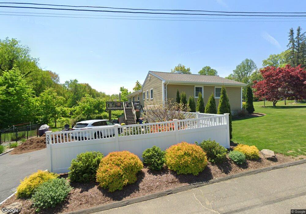 14 Bittersweet Ln, Trumbull, CT 06611 - photo 1