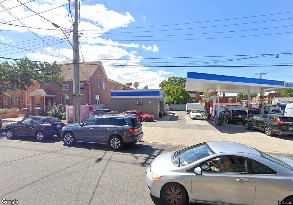 262-10 Hillside Ave unit B, Glen Oaks, NY 11004 - photo 1