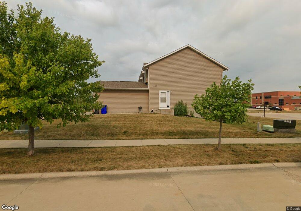 2900 Samuel Ct SW, Cedar Rapids, IA 52404 - photo 1