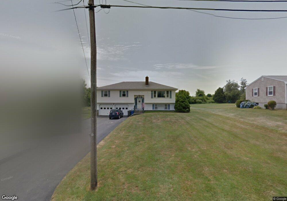 121 Fayal Ln, Middletown, RI 02842 - photo 1