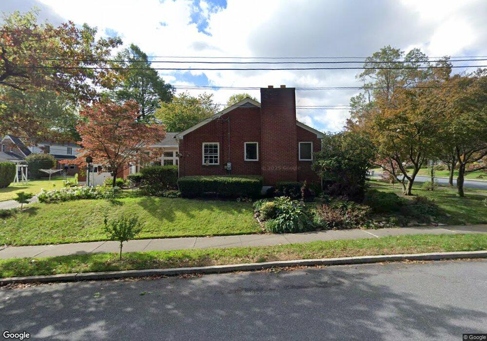 104 Oak Ln, Hershey, PA 17033 - photo 1