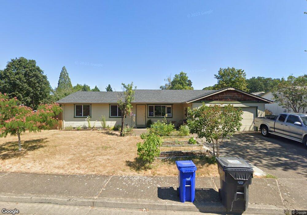 701 E Heintz St, Molalla, OR 97038 - photo 1