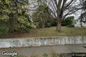 12 Stark St, Hudson, PA 18705