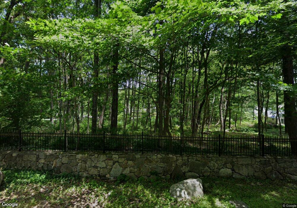 677 Valley Rd, New Canaan, CT 06840 - photo 1