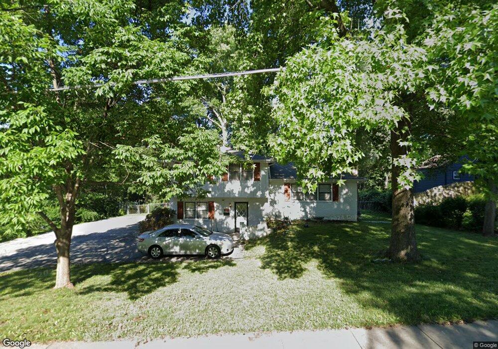 5533 Perry Ln, Shawnee, KS 66203 - photo 1