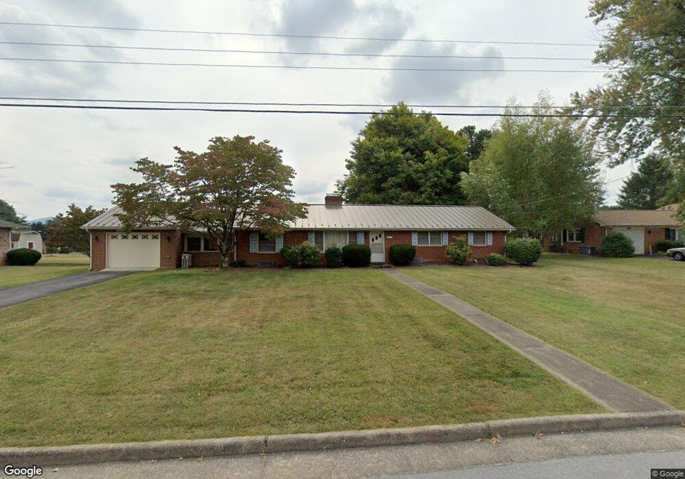 2117 Pickett Rd, Waynesboro, VA 22980 - photo 1