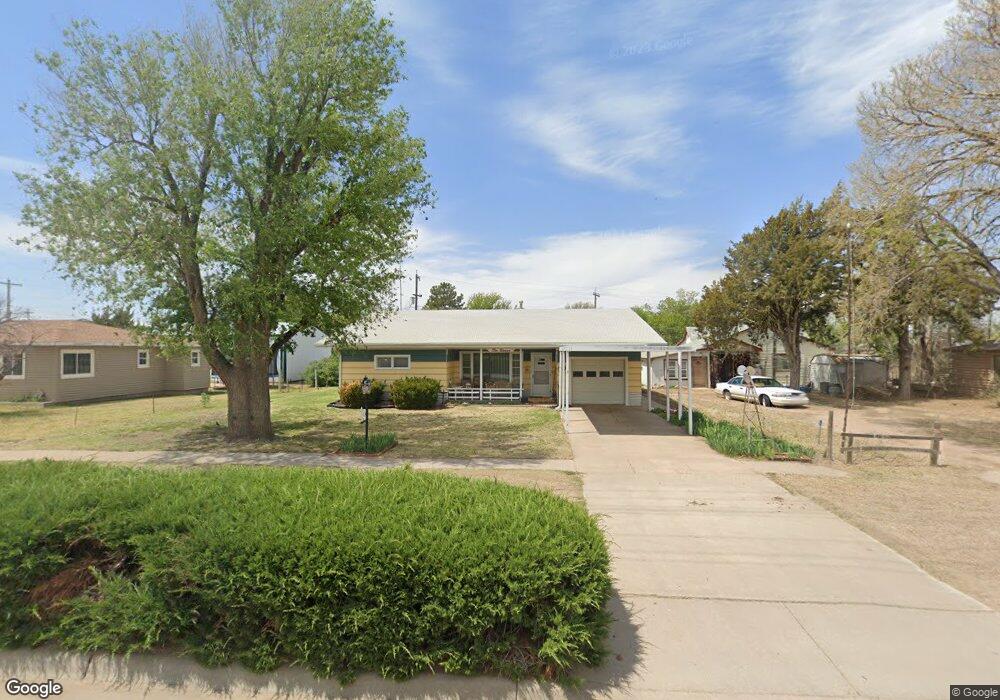 1011 S Washington St, Hugoton, KS 67951 - photo 1