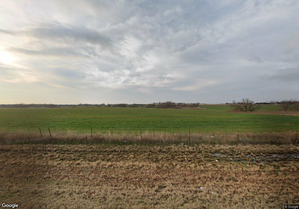 496 NW Paint Rd, Cache, OK 73527 - photo 1