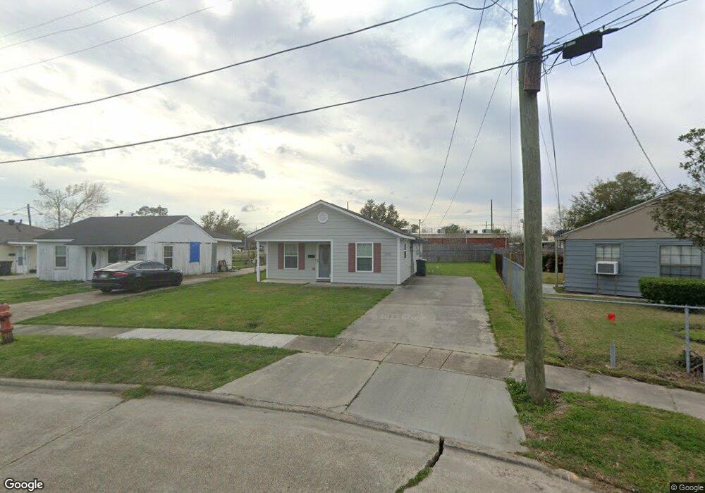 2705 Hinton Dr, Lake Charles, LA 70615 - photo 1