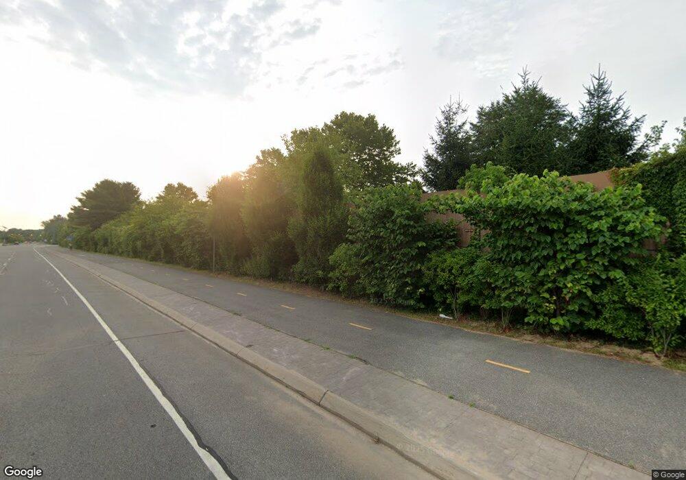 33 W Pond Ct, Smithtown, NY 11787 - photo 1